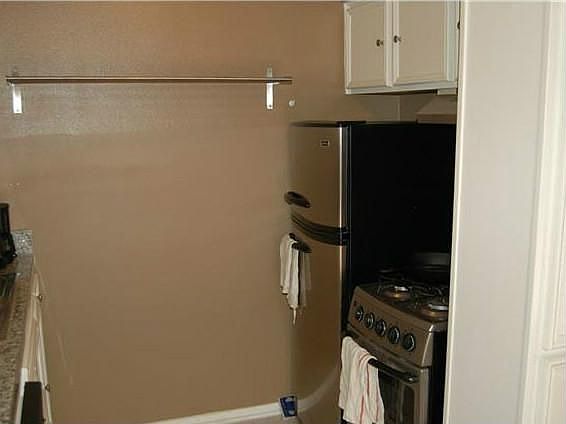 5th image of 2021 Bluebonnet Ln Unit 102