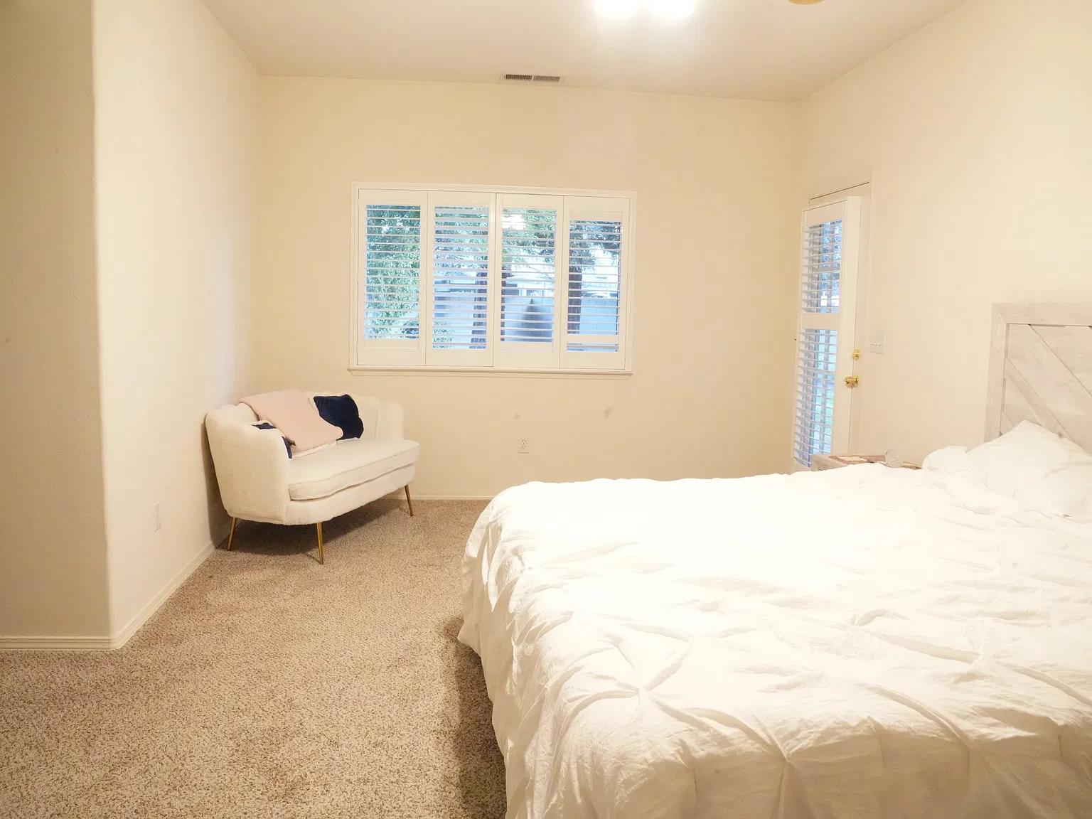 4 bed, 3238 sqft, $4,500 — Photo 2