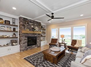 3125 SW Blue Ribbon Dr, Lees Summit, MO 64082