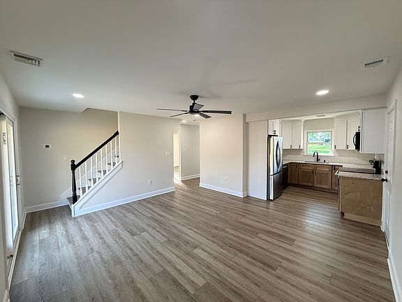 4th image of 52 Inland Rd