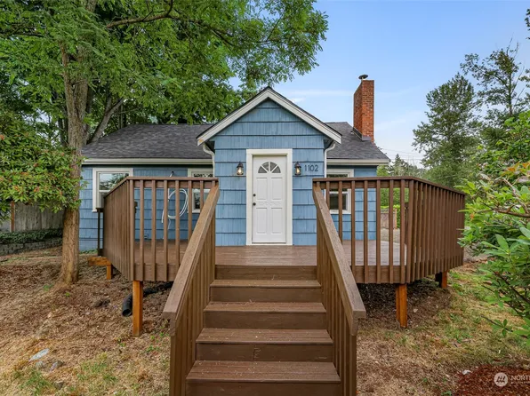 1102 Nevada Street, Bellingham, WA 98229