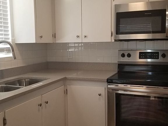 4th image of 183 E Helm Ave #B