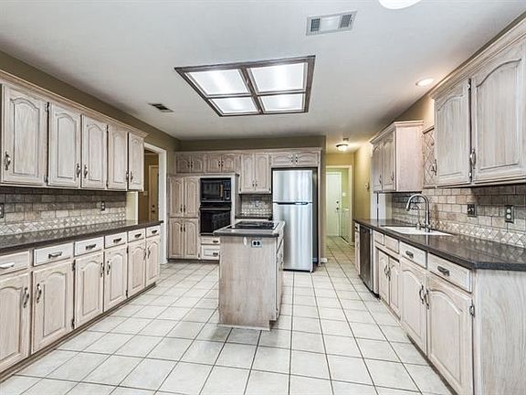 4th image of 2144 S Winding Creek Dr