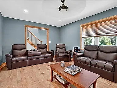 229 Orchard Dr — Photo 5