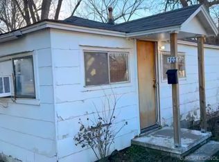 707 N Weenonah Ave, Claremore, OK 74017