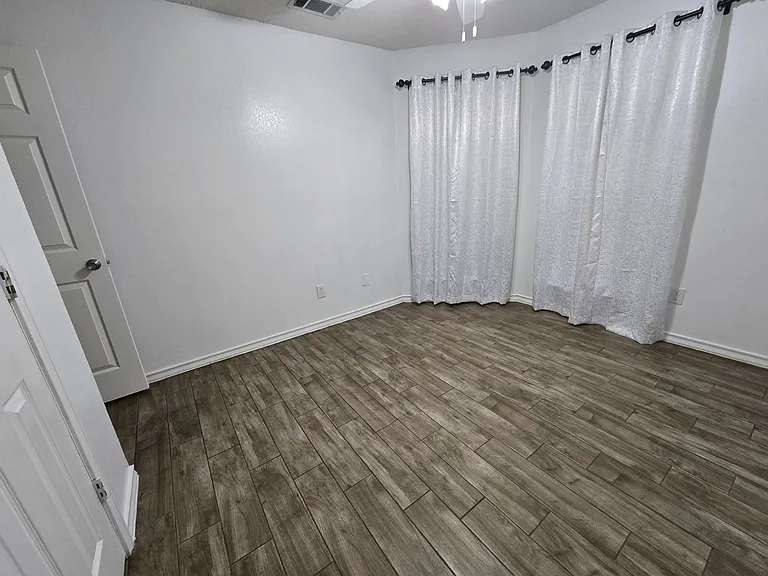 9960 Dixon Ct — Photo 10