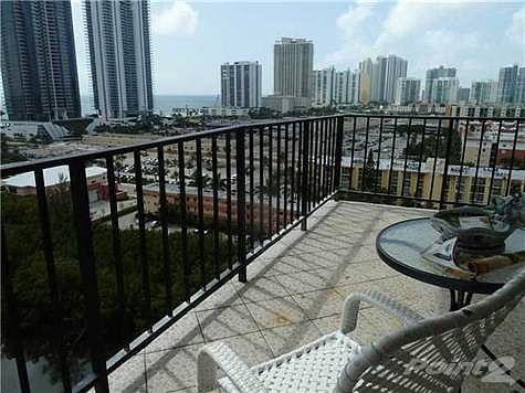 3rd image of 230 174th St APT 1619