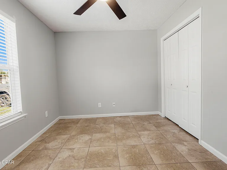 8416 N Lagoon Dr — Photo 18