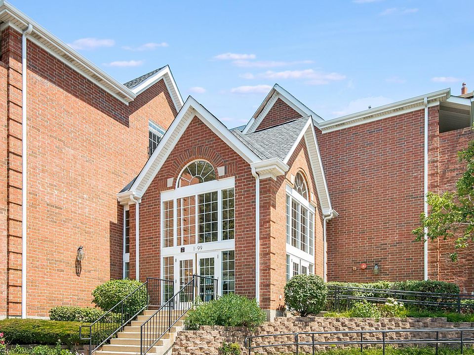 1st image of 81 Hunt Club Dr #81