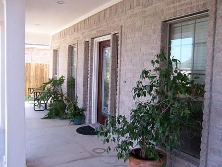 5th image of 4412 Edinburgh Pl