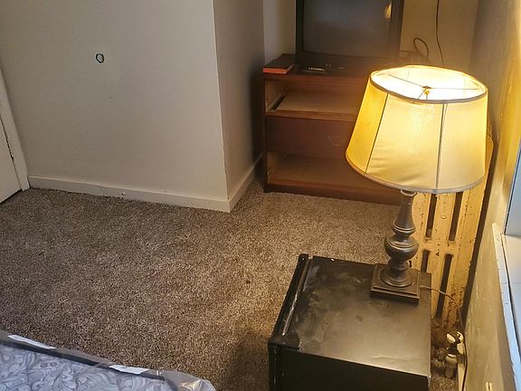 2nd image of 2144 University Ave W #4