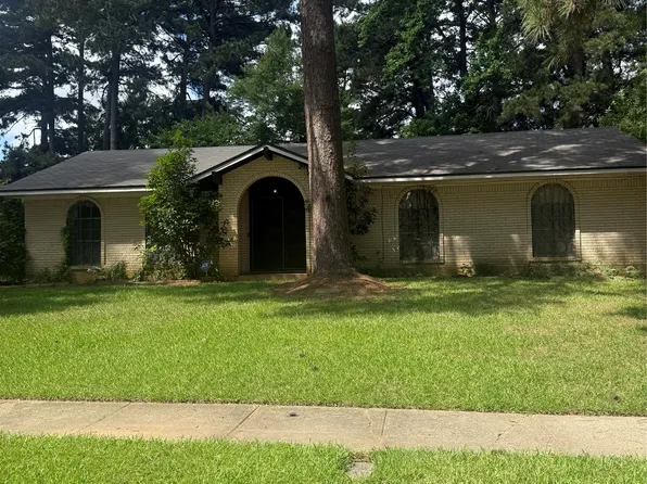 8886 Bayonne Dr, Shreveport, LA 71118
