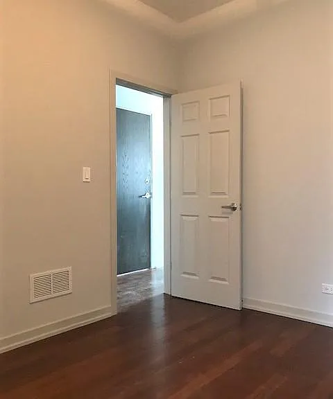 908 N Ashland Ave #3 — Photo 17
