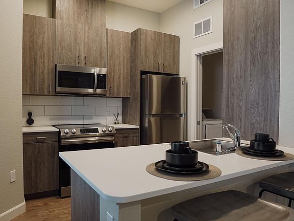2x2 kitchen