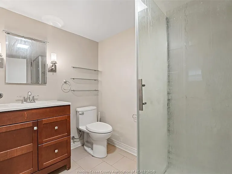 282 Rossini Blvd #LOWER — Photo 16
