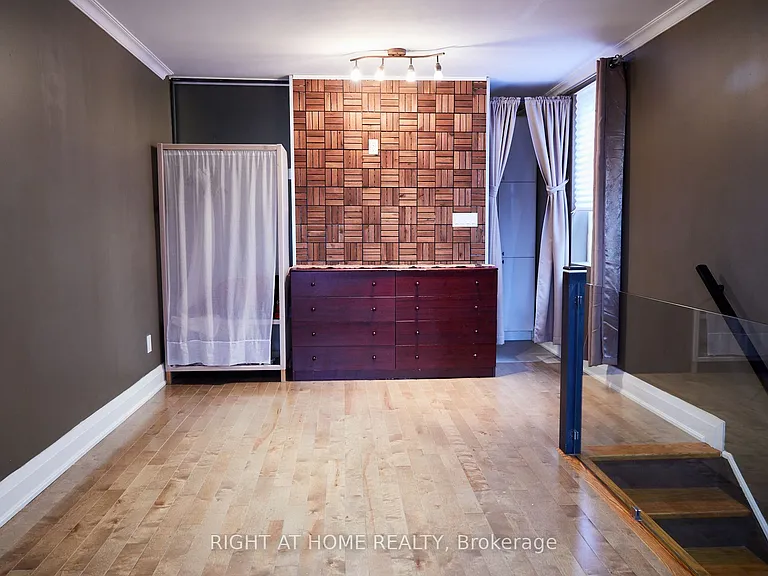 1547 Kingston Rd #REAR — Photo 10