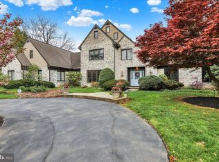 520 Stonehenge Dr, Lititz, PA 17543