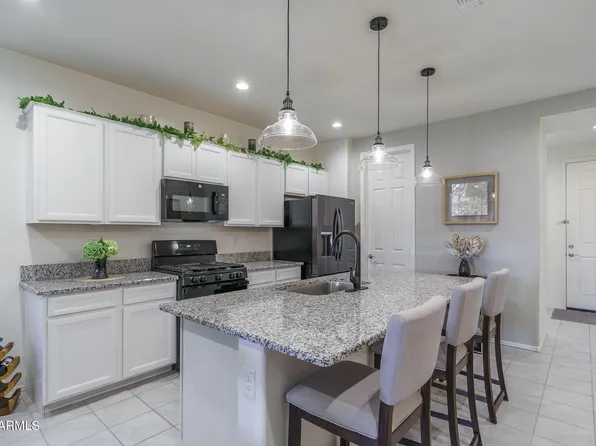 17851 W RED FOX Road, Surprise, AZ 85387