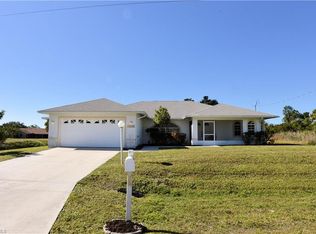 538 Empire Ave S, Lehigh Acres, FL 33974