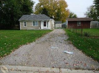 22020 Springbrook Ave, Farmington Hills, MI 48336