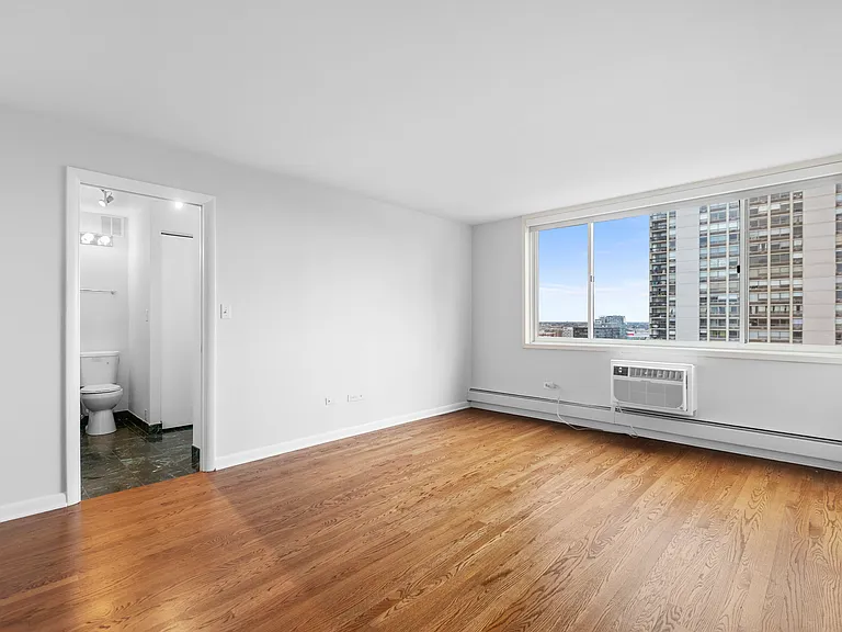 1345 N Dearborn St #15F — Photo 7