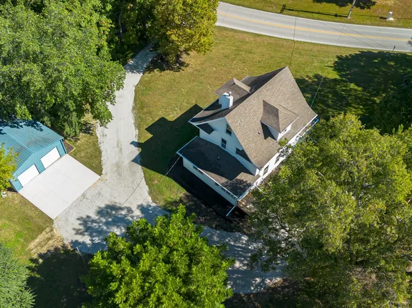 4400 NW 6th Dr, Des Moines, IA 50313