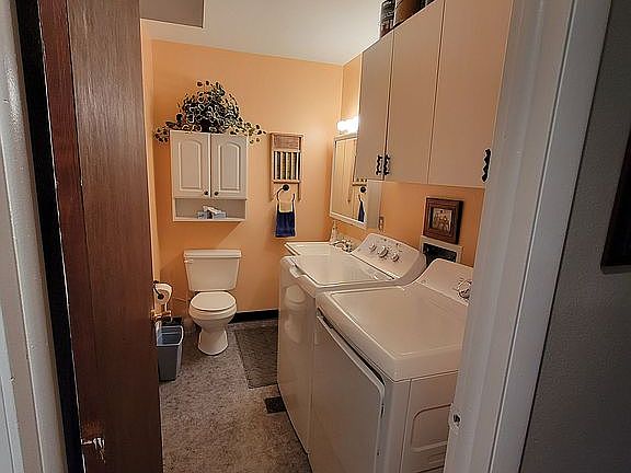 5th image of 1279 Green River Dr