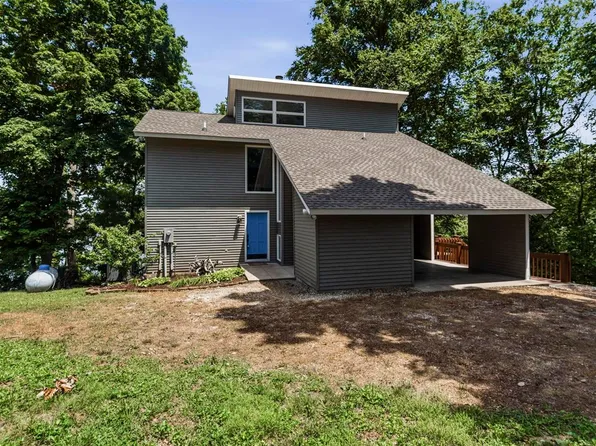 93 Lakeview Dr, Scottsville, KY 42164