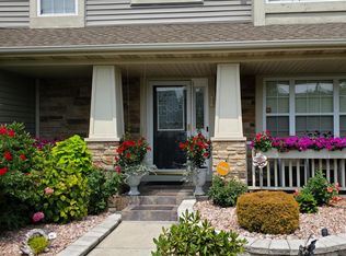 1469 Deer Creek Dr, Dyer, IN 46311