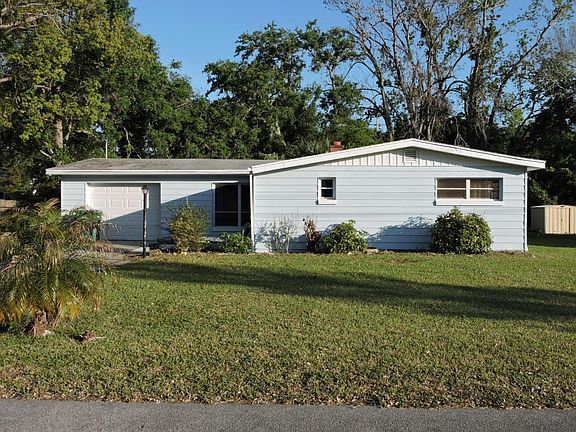 3rd image of 724 N Flamingo Dr