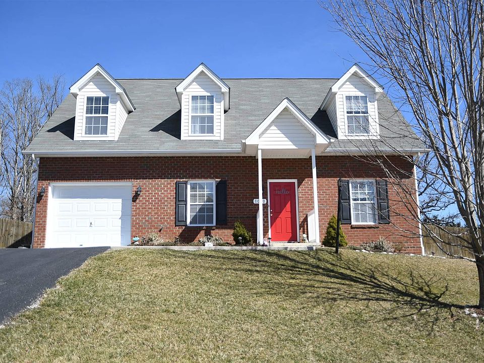 1st image of 1060 New Village Dr NW