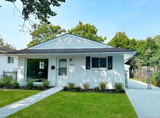 1971 Leitch Rd, Ferndale, MI 48220