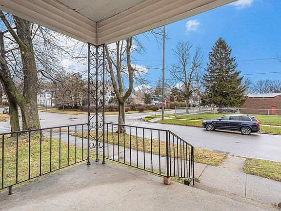 2nd image of 1449 Quarry Ave NW #1