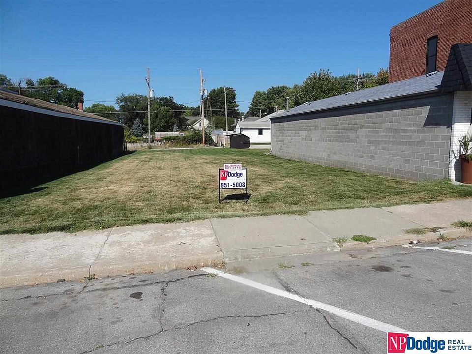 1st image of 2614 N Main St