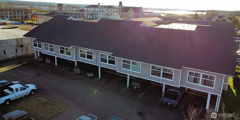 3rd image of 701 L Street