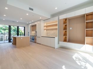 551 W 28th Ave #107, Vancouver, BC