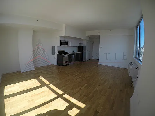Rented by Christie Property Group | media 25