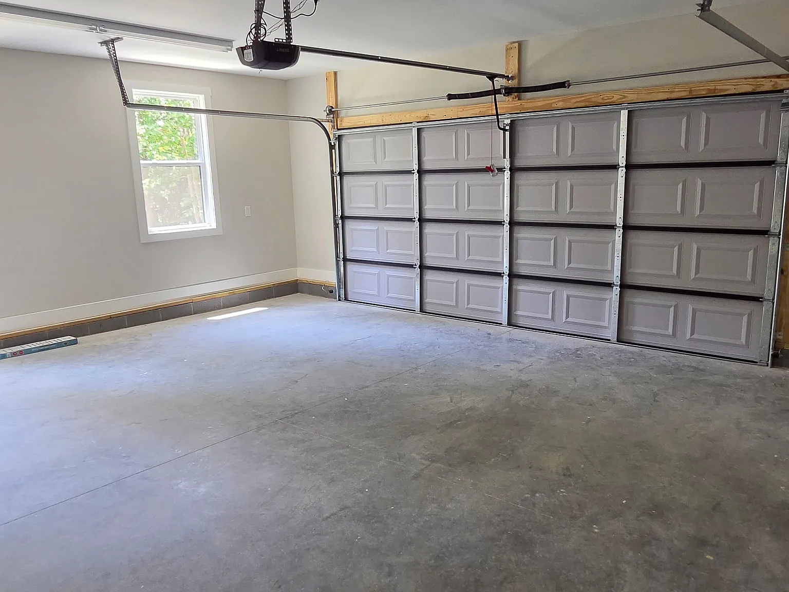 3 bed, 1600 sqft, $2,200 — Photo 4