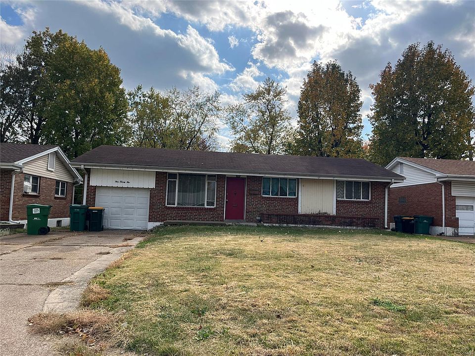 1st image of 924 Lebon Dr