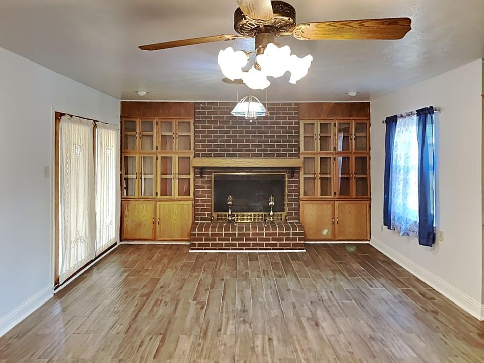 2109 Barbell Ln, Fort Worth, TX 76111 Zillow