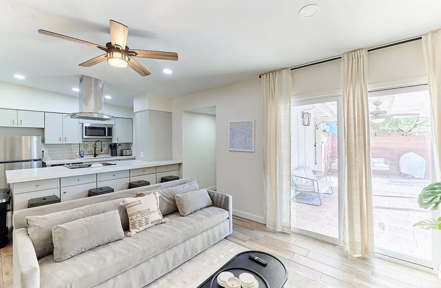 Furnished 3-Bedroom Tempe Home with Private Pool and Included Pool/Yard Service — Photo 4