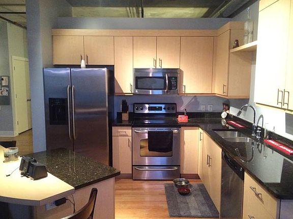 2nd image of 2210 Blake St Unit 206