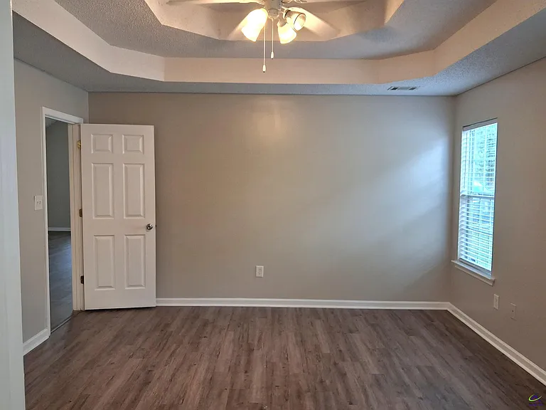 105 Monticello Dr — Photo 11