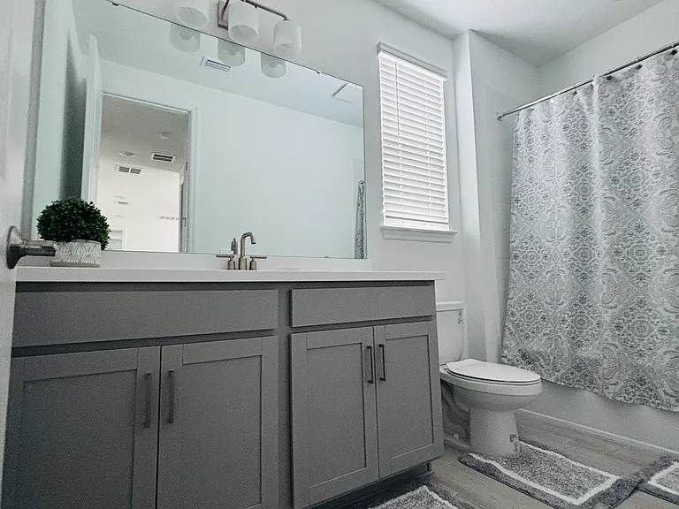 5136 Goldfinch Dr — Photo 3