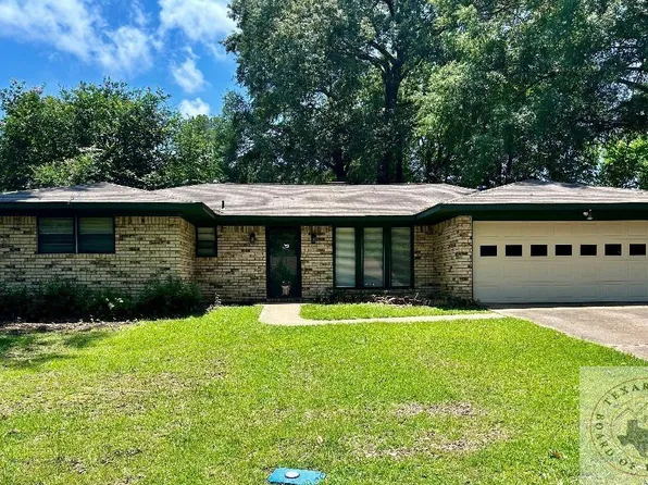 302 Overcup St, Atlanta, TX 75551