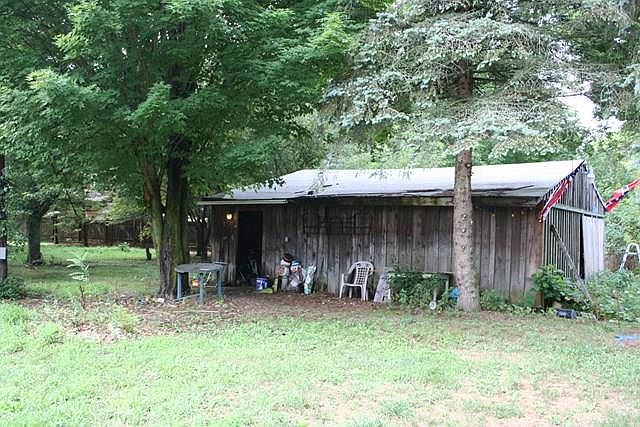 2nd image of 8230 W Wolf Run Rd