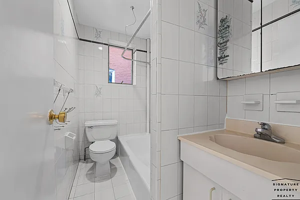 Rented by Signature Property Realty | media 26