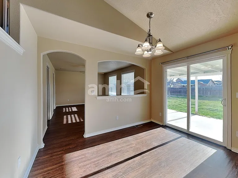 956 S Wild Yucca Ave — Photo 4