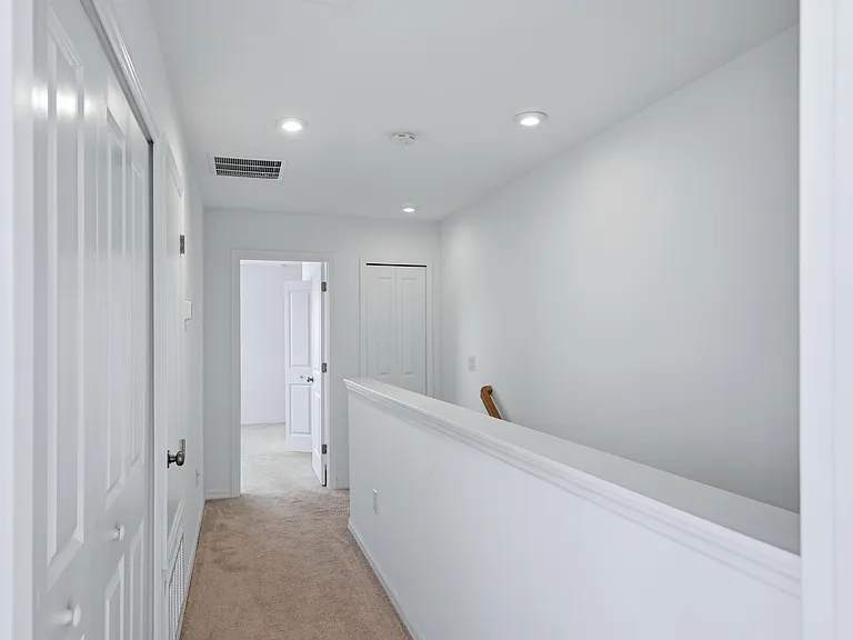 6135 Fairmont Ln — Photo 17