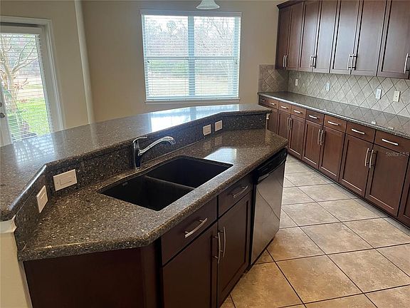 3rd image of 228 Westyn Bay Blvd